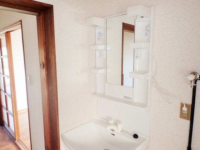 レジデンス栄Ⅱの独立洗面台