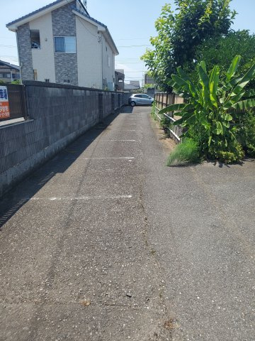 東城南1丁目駐車場のエントランス|入口通路