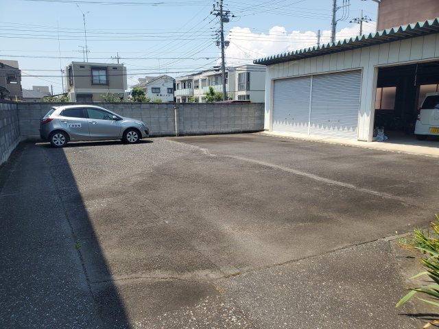 東城南1丁目駐車場