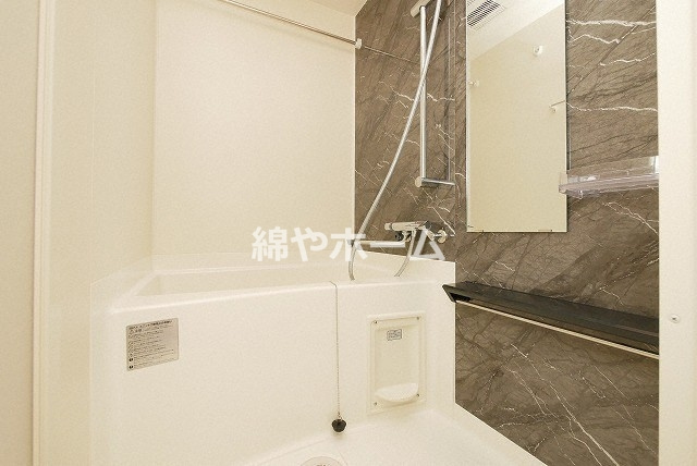 MELDIA CREST NAMBA SOL TERRACEの浴室|コンパクトで使いやすいお風呂です