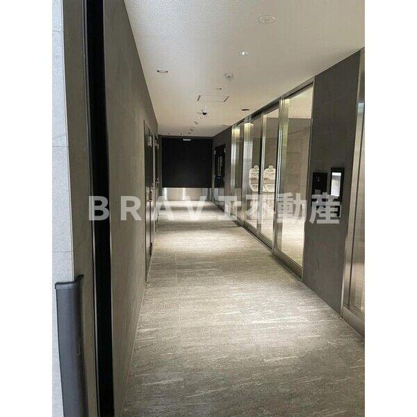 コンフォリア・リヴ南森町Ⅱ　BRAVI不動産のロビー|【コンフォリア・リヴ南森町Ⅱ】