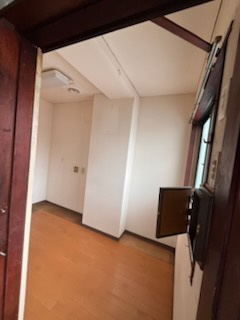 金子ビルの居間・リビング