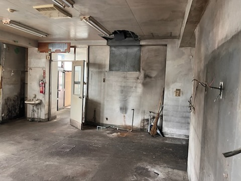 金子ビルの駐車場