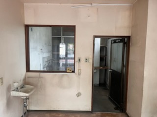 金子ビルの居間・リビング