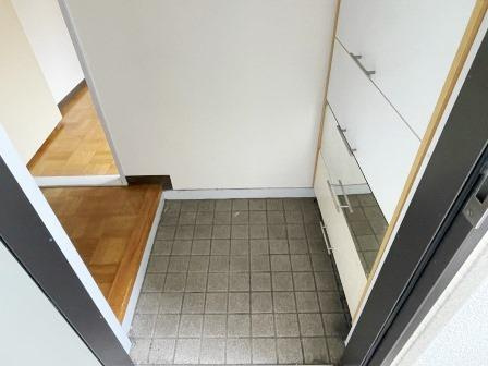 さいたま市桜区西堀８丁目の賃貸マンションの玄関