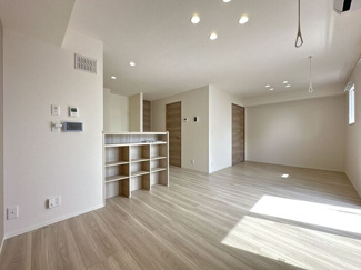 【居間・リビング】 | Sunny Side