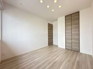 【内装】 | Sunny Side