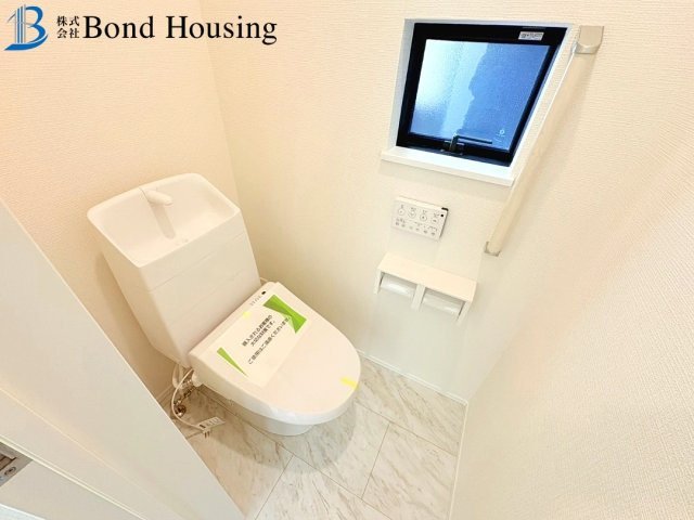 「西明石駅まで平坦」「SICあり」西明石町 全2棟B号棟のトイレ