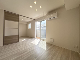 【寝室】 | Sunny Side