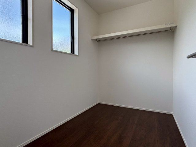 仲介手数料不要　よかタウンBloom大津町大字室11期【室小・大津北中】の収納|ファミリークローク