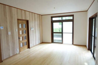 【居間・リビング】 | 中古戸建　神戸市西区今寺