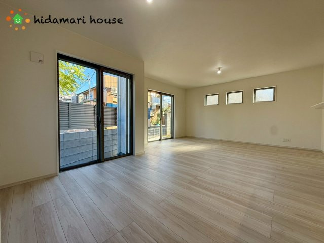 西区三橋1期　新築戸建　FIT01の居間・リビング