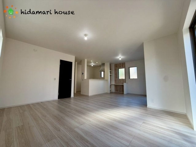 西区三橋1期　新築戸建　FIT01の居間・リビング