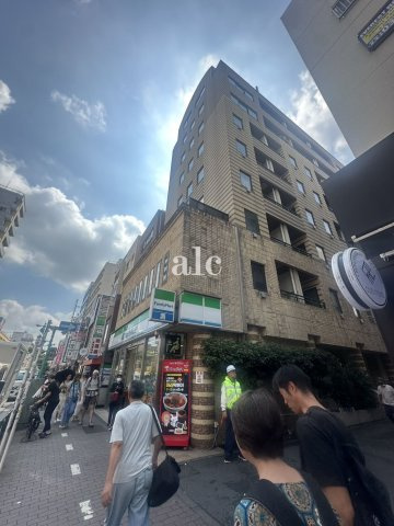 新宿区百人町１丁目の賃貸マンションの外観