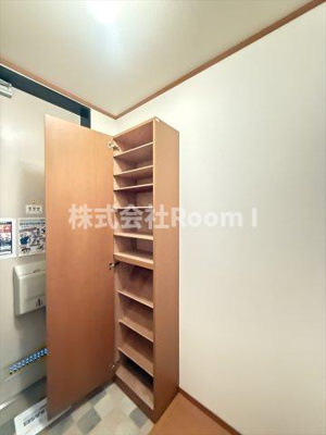 【玄関】 | メゾン・プルミエール・旭化成ヘーベルメゾンHEBEL HAUS | 明るい玄関です