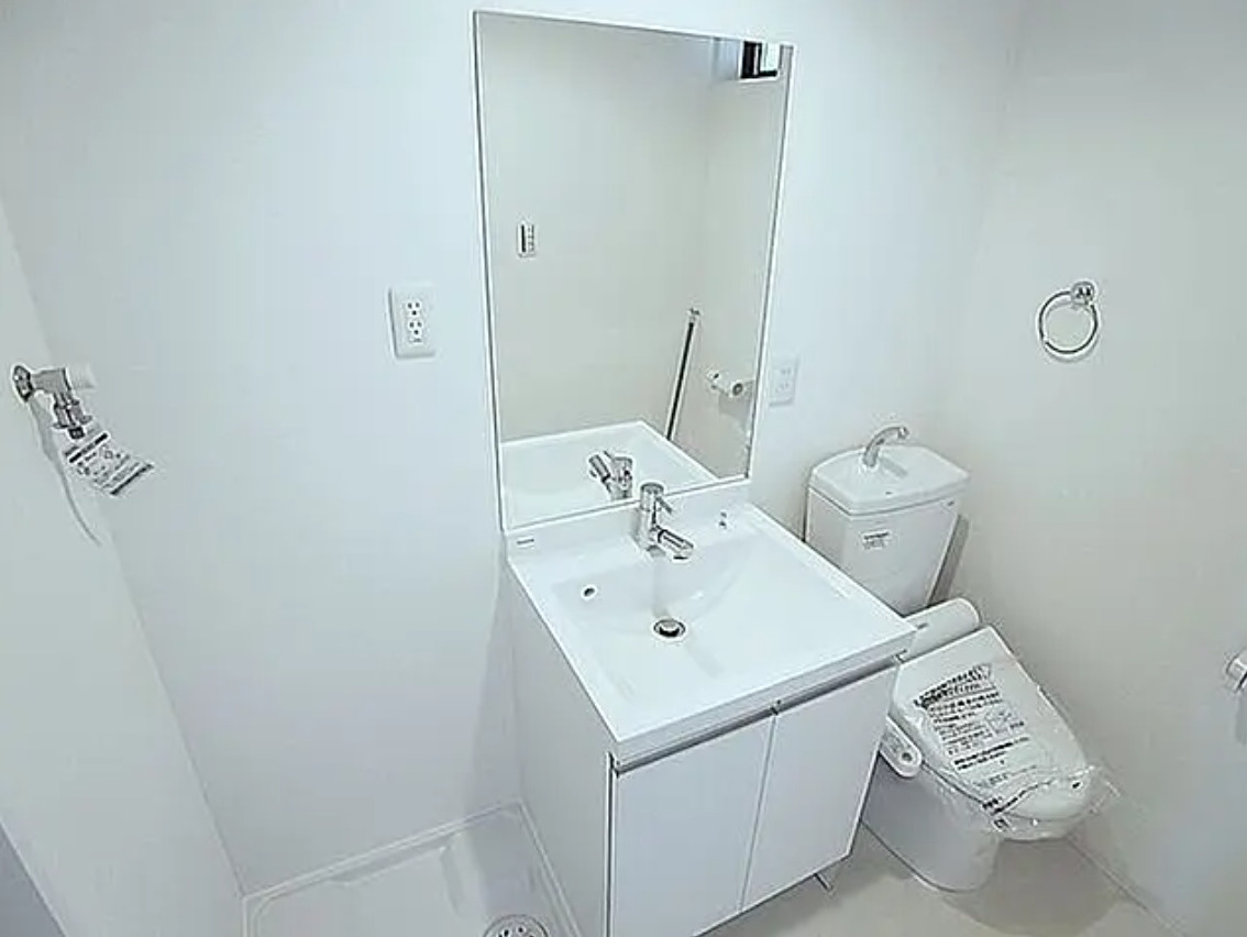 神戸市須磨区須磨浦通6丁目　1・2・3号棟一括売アパートの洗面所