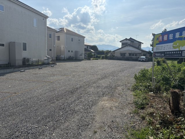 仁井田駐車場の外観