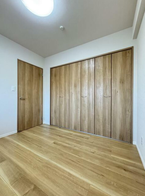 ヴェルヴィ香椎六番館 の洋室