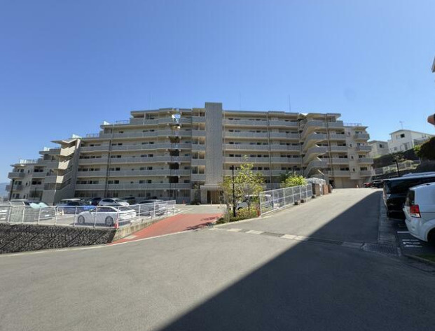 ヴェルヴィ香椎六番館 