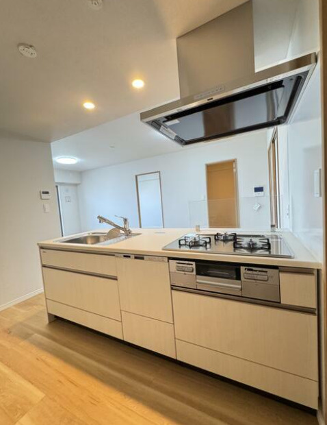 ヴェルヴィ香椎六番館 のキッチン