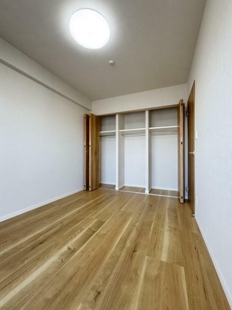 ヴェルヴィ香椎六番館 の洋室