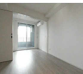 コスモグラシア池田山の居間・リビング