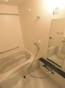 コスモグラシア池田山の浴室