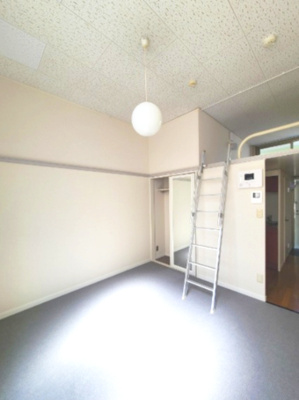 【寝室】 | QuatreReves(キャトル レーヴ)