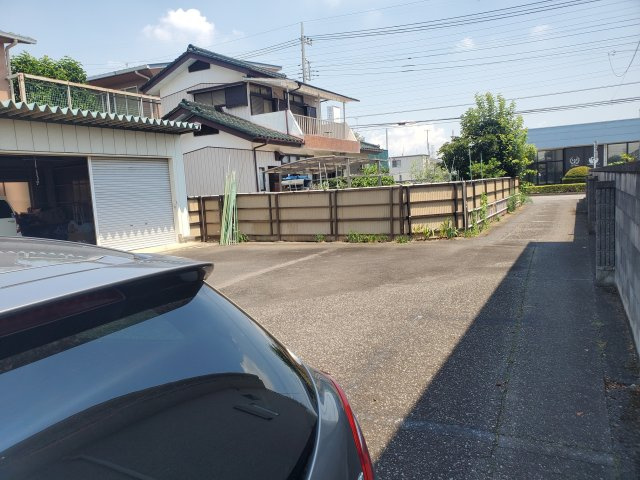 東城南1丁目駐車場の駐車場|平面3台、ガレージ3台