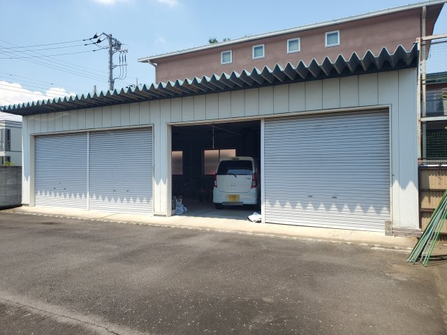 東城南1丁目駐車場の駐車場|平面3台、ガレージ3台