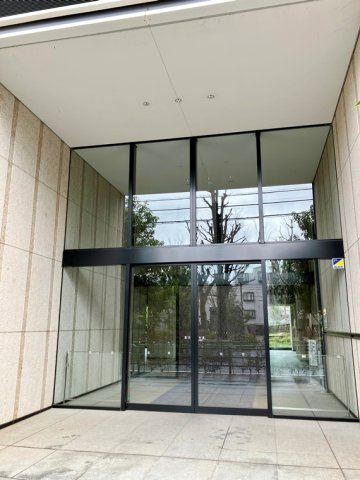 アトラス加賀のエントランス