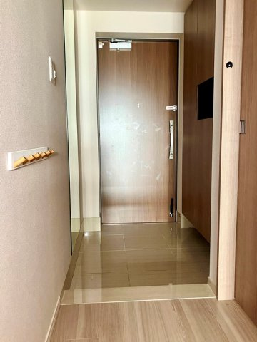 アトラス加賀の玄関