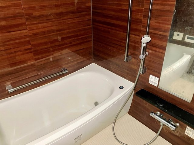 アトラス加賀の浴室