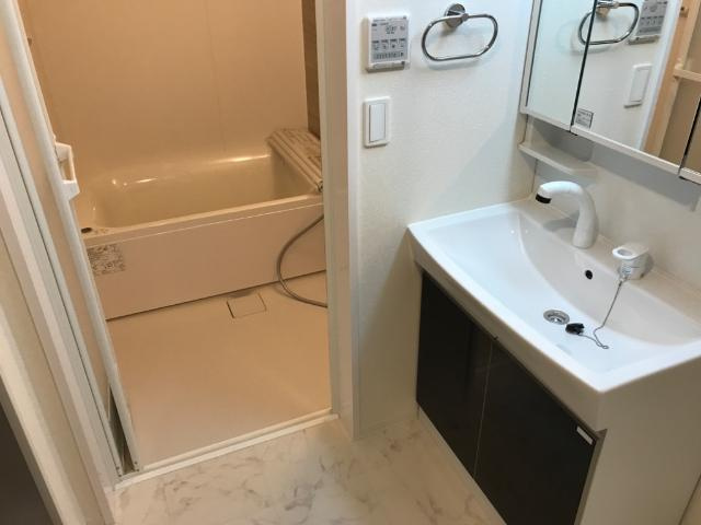 モカの洗面所|洗髪洗面化粧台