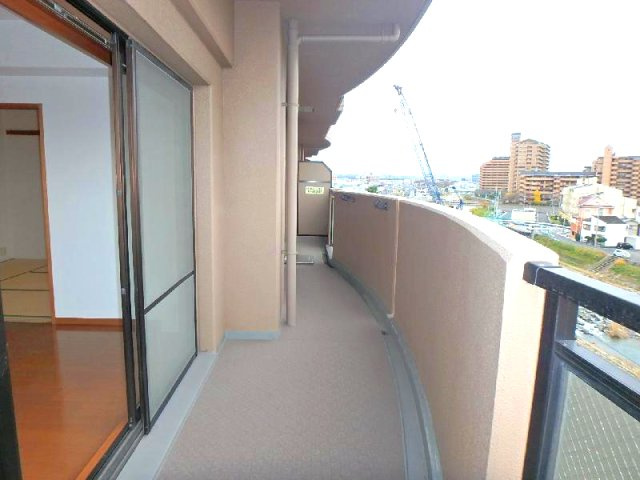 ルネ・ヒューマンズガーデン和泉のバルコニー|開放的で明るい空間を演出してくれるバルコニーです