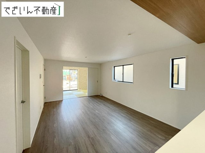 【居間・リビング】 | GRAFARE羽生市中岩瀬　新築住宅 | ≪1号棟≫
現地(2025年12月撮影)