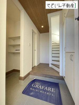 【玄関】 | GRAFARE羽生市中岩瀬　新築住宅 | ≪1号棟≫
現地(2025年12月撮影)