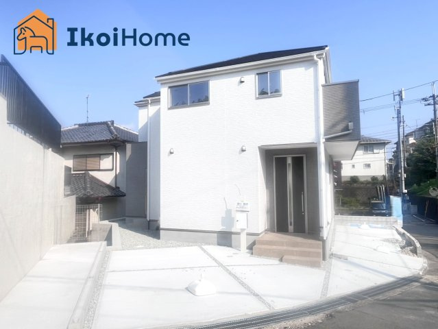 明石市大久保町山手台2丁目15期1号地　新築戸建の駐車場|【ホームページに現地動画掲載中】●年中無休：当日予約可●車3台駐車可！バイクや自転車もお停めれます！