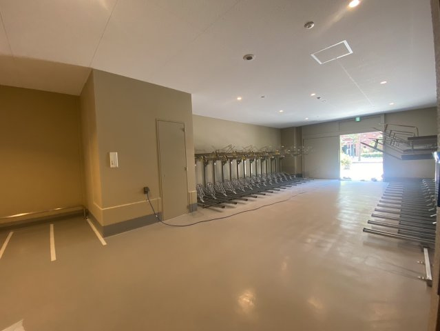 大阪市西区南堀江２丁目の賃貸マンションのエントランス