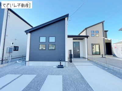 【外観】 | GRAFARE羽生市中岩瀬【平屋】新築住宅 | ≪2号棟≫
現地(2025年12月撮影)