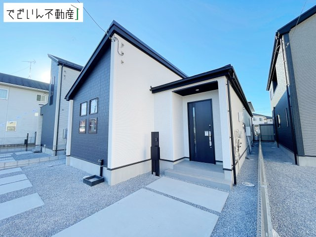 【前面道路含む現地写真】 | GRAFARE羽生市中岩瀬【平屋】新築住宅 | ≪2号棟≫
現地(2025年11月撮影)