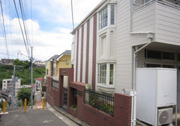 横浜市南区永田東２丁目の一棟アパート