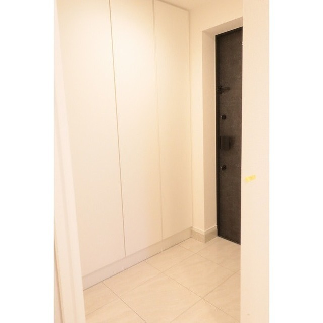 プライムアーバン目黒東山　南向き　洗面所独立　追焚機能の玄関