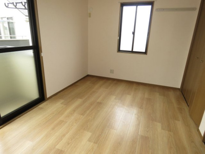 【洋室】 | プルミエール・イワタ