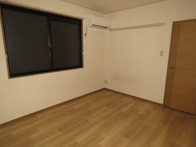 【洋室】 | プルミエール・イワタ