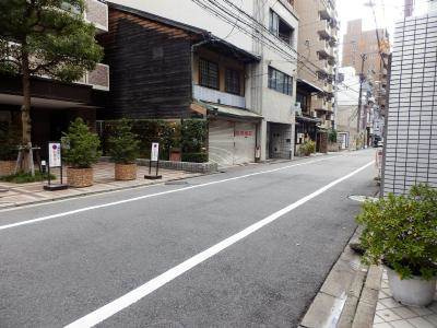 サンシティ烏丸の周辺|前面道路