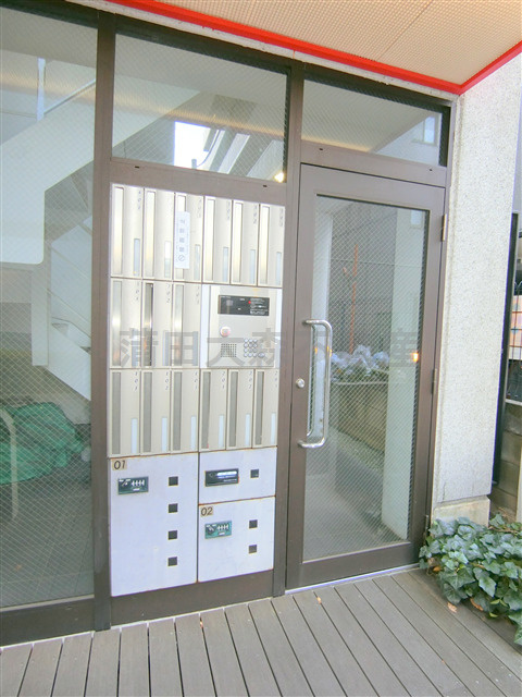 ｂ’CASA大森海岸のエントランス