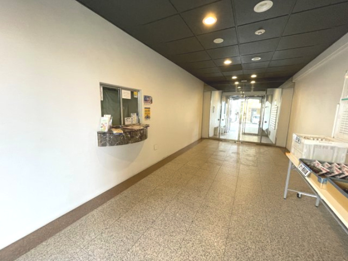 プリオーレ京都西院のエントランス