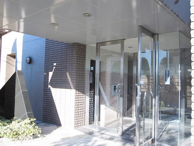 シャルマン和泉のエントランス|エントランスです