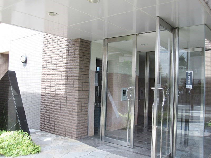 シャルマン和泉のエントランス|建物の内部です